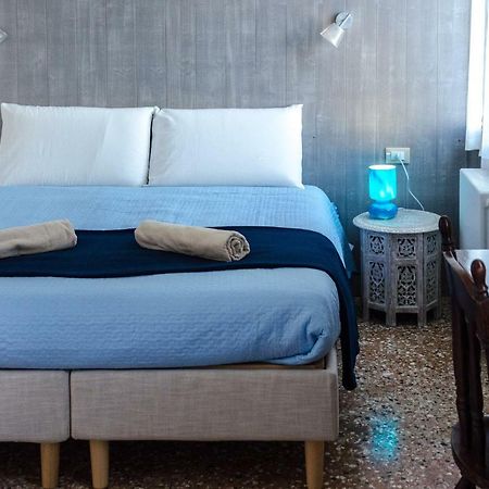 Appartamento Azzurro Two Bathrooms Veneza Exterior foto