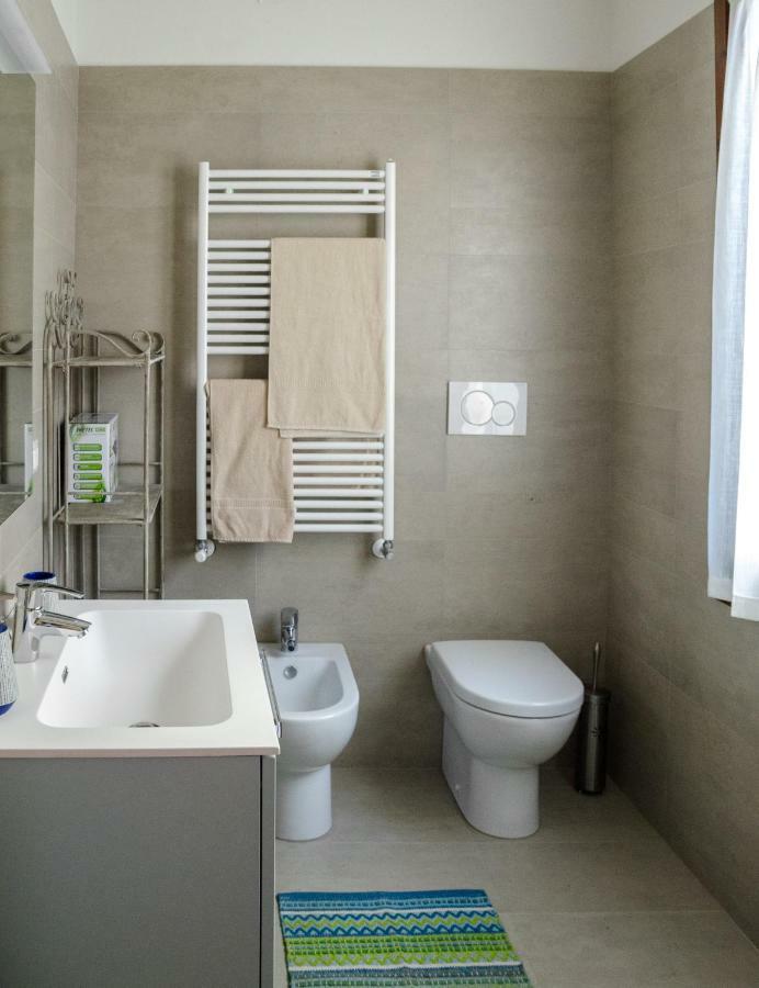 Appartamento Azzurro Two Bathrooms Veneza Exterior foto